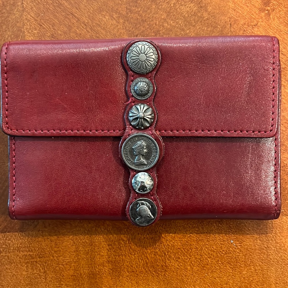 Patricia Nash wallet